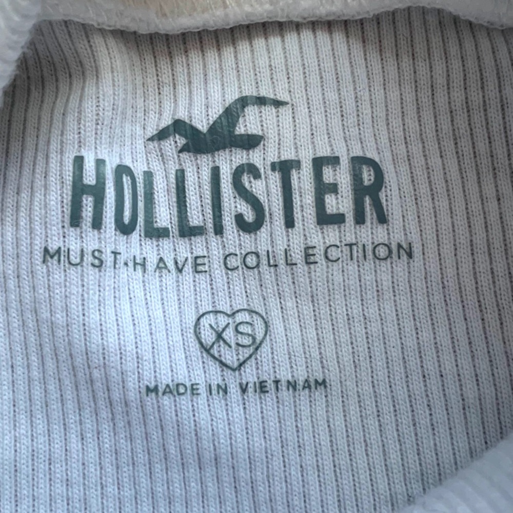 white turtle neck - Picture 2 of 2
